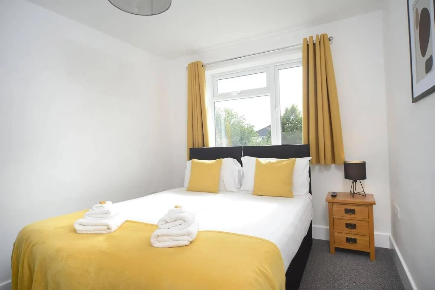 Stylish And Spacious Southampton Stay Holiday home
